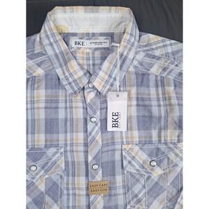 New BKE Buckle Shirt Pearl Snap Mens XL Standard Fit Gray Tan Plaid Stain Collar